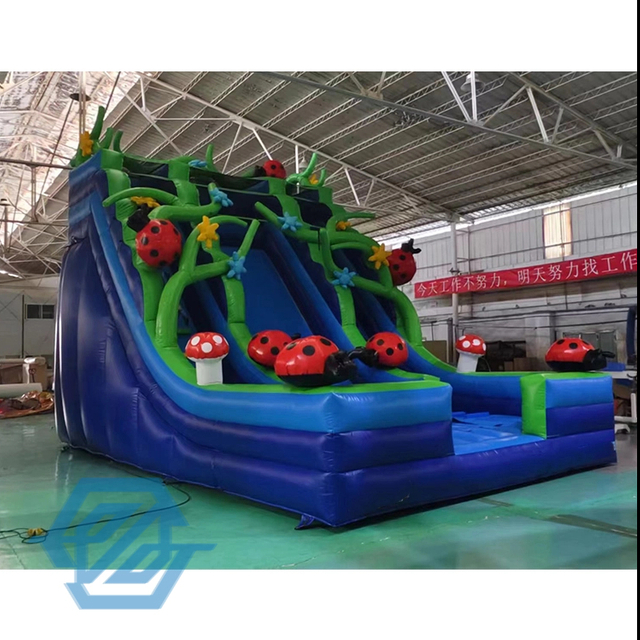 Tobogán inflable del castillo de salto del tema del bosque para los niños