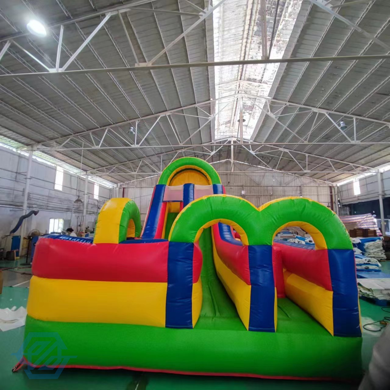 Bouce House inflable con tobogán de obstáculos para niños